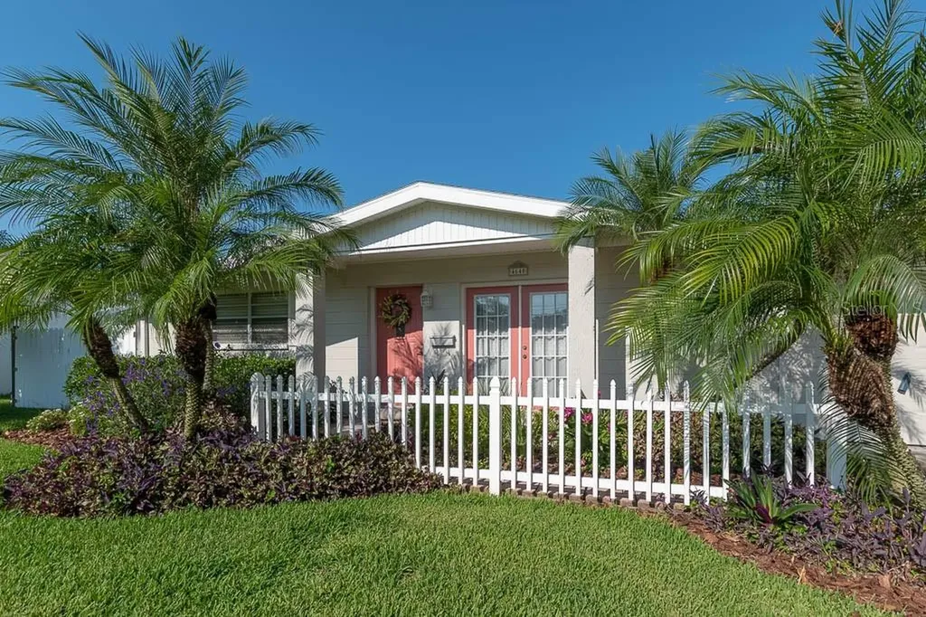 4640 Carson Street NE St Petersburg FL 33703