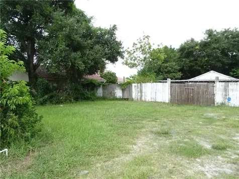 233 S Buena Vista Avenue Orlando FL 32835