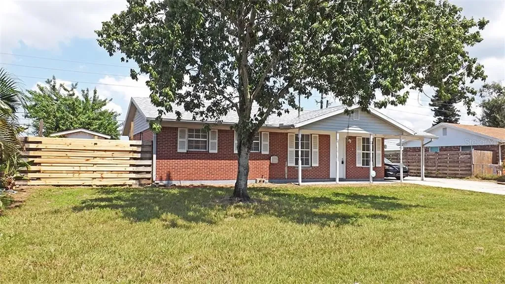 507 59th Avenue Drive W Bradenton FL 34207