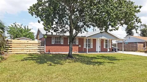 507 59th Avenue Drive W Bradenton FL 34207