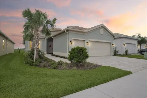 15526 Corona Del Mar Drive Wimauma FL 33598