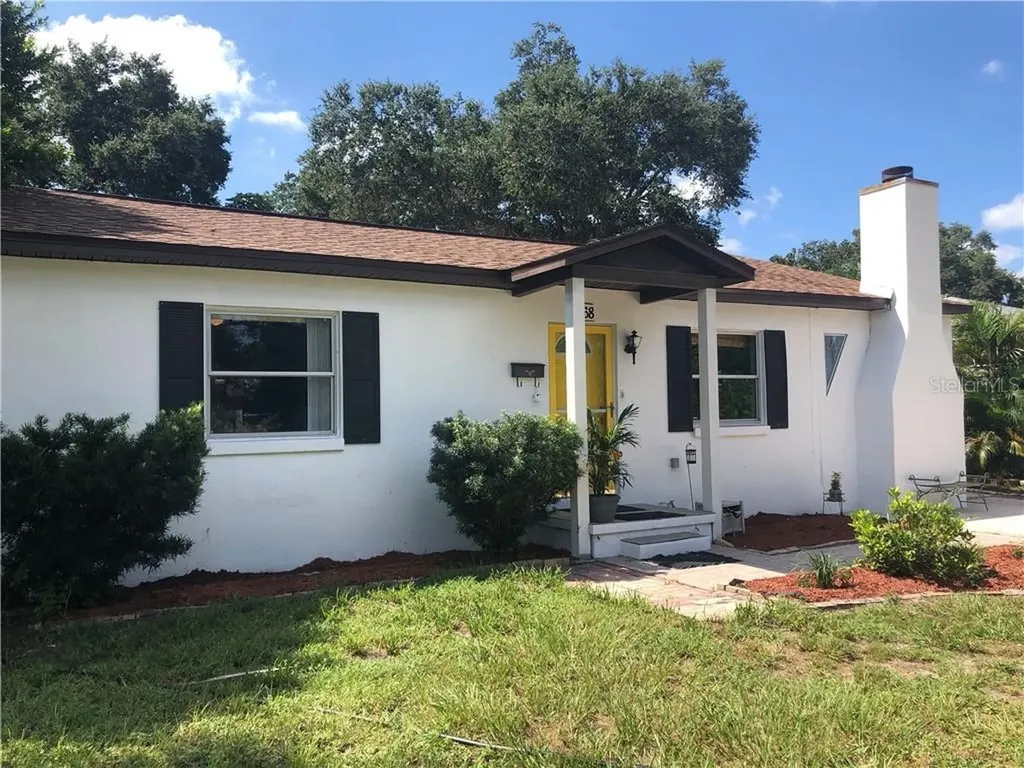 8068 34th Avenue N St Petersburg FL 33710