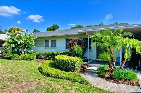 402 Avenue F SE Winter Haven FL 33880