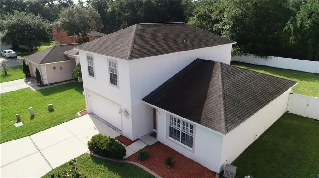 1526 Country Chase Street Lakeland FL 33810