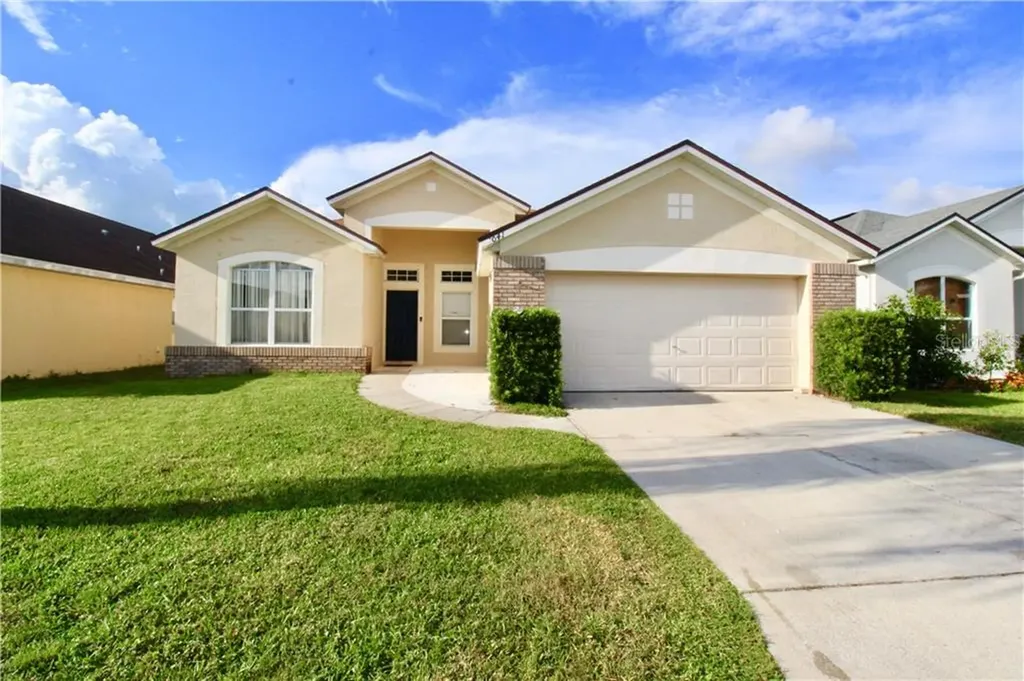 1041 Jaybee Avenue Davenport FL 33897