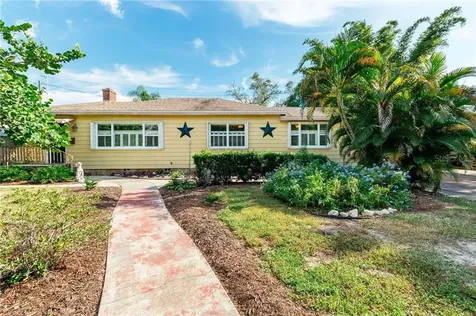 4520 13th Avenue N St Petersburg FL 33713