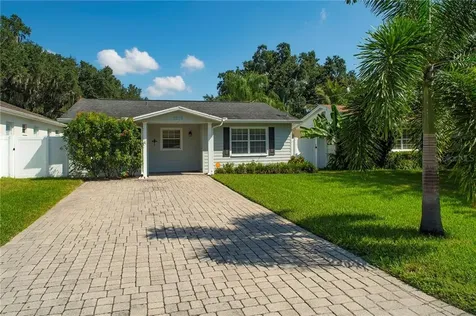 3219 W Price Avenue Tampa FL 33611