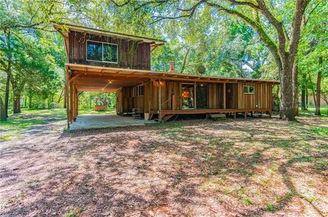 6204 Cyril Drive Dade City FL 33523