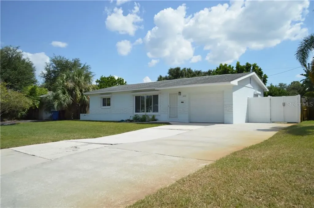 6900 30th Avenue N St Petersburg FL 33710