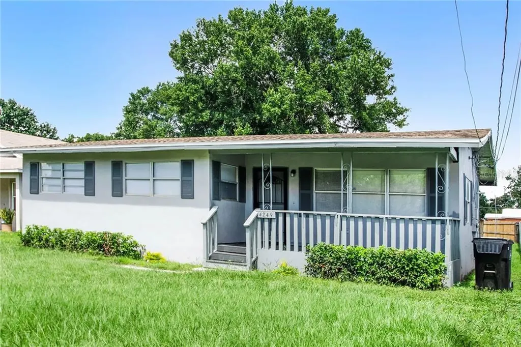 4249 Minoso Street Orlando FL 32811