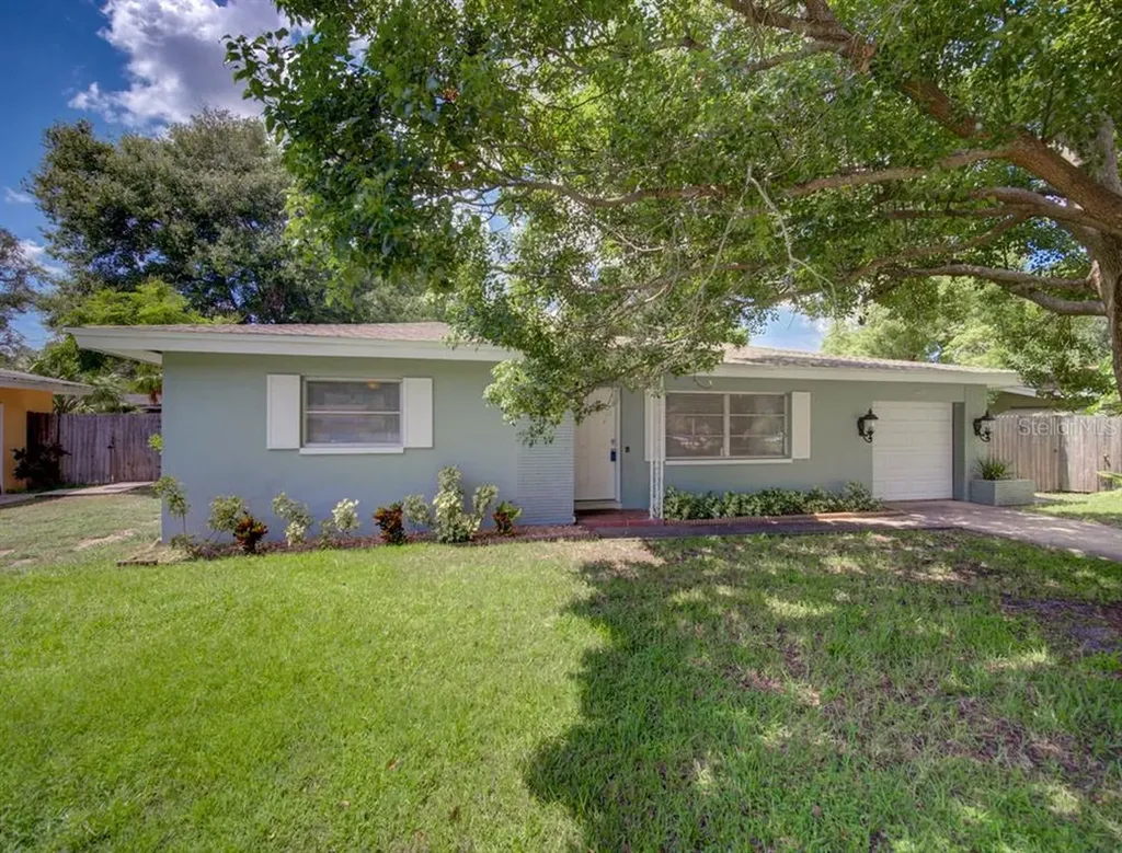 2040 Dunston Cove Road Clearwater FL 33755