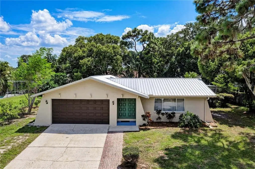 6552 Friendship Drive Sarasota FL 34241