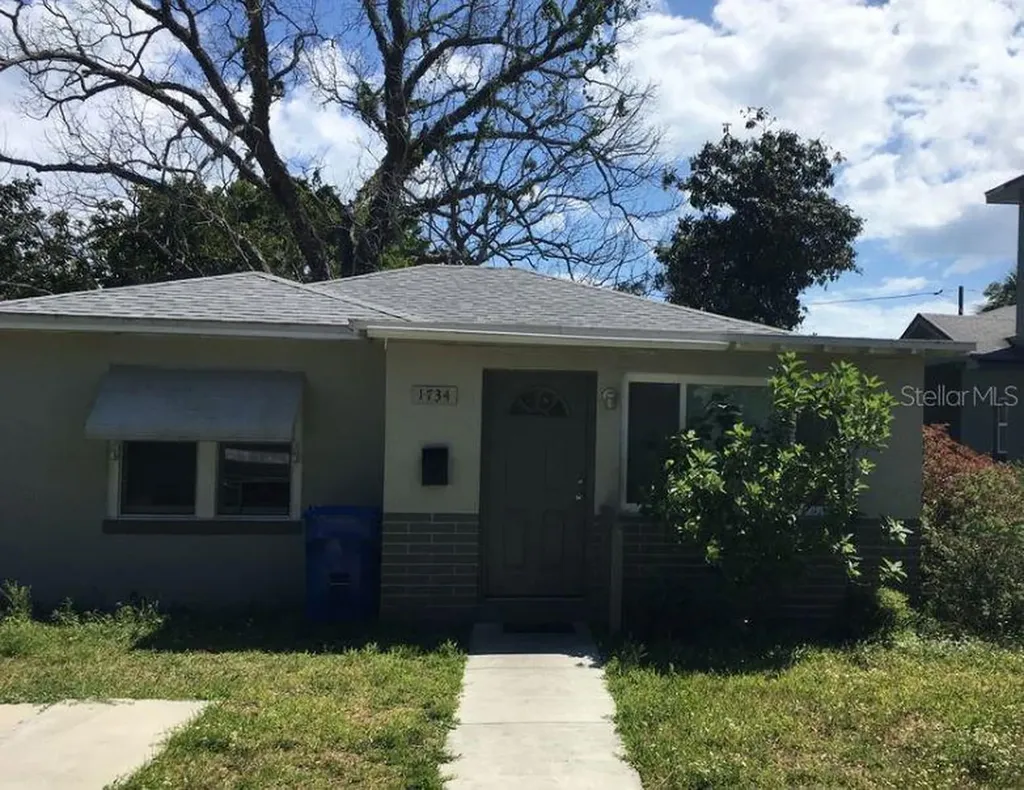 1734 12th Avenue S St Petersburg FL 33712