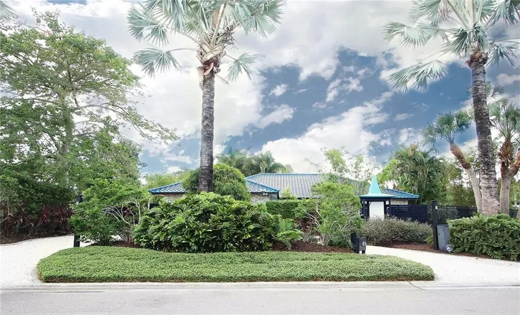 4190 39th Street S St Petersburg FL 33711