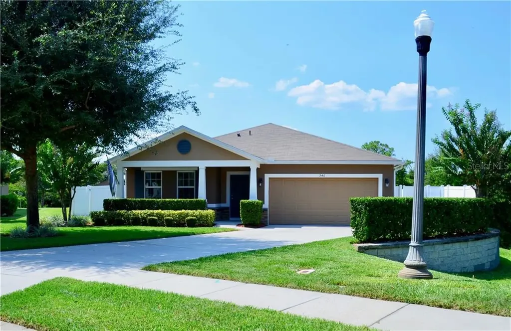 946 Grapewood Street Deltona FL 32725