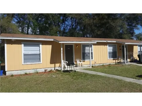 511 W Garrison Avenue Deland FL 32720