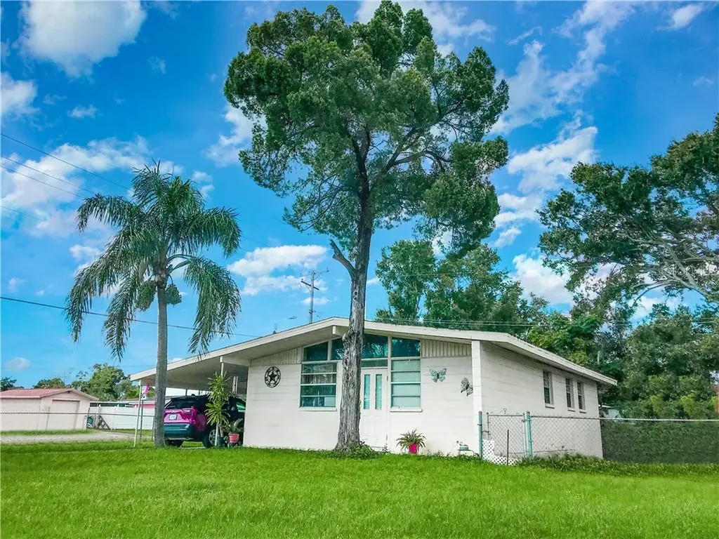 4417 W Burke Street Tampa FL 33614