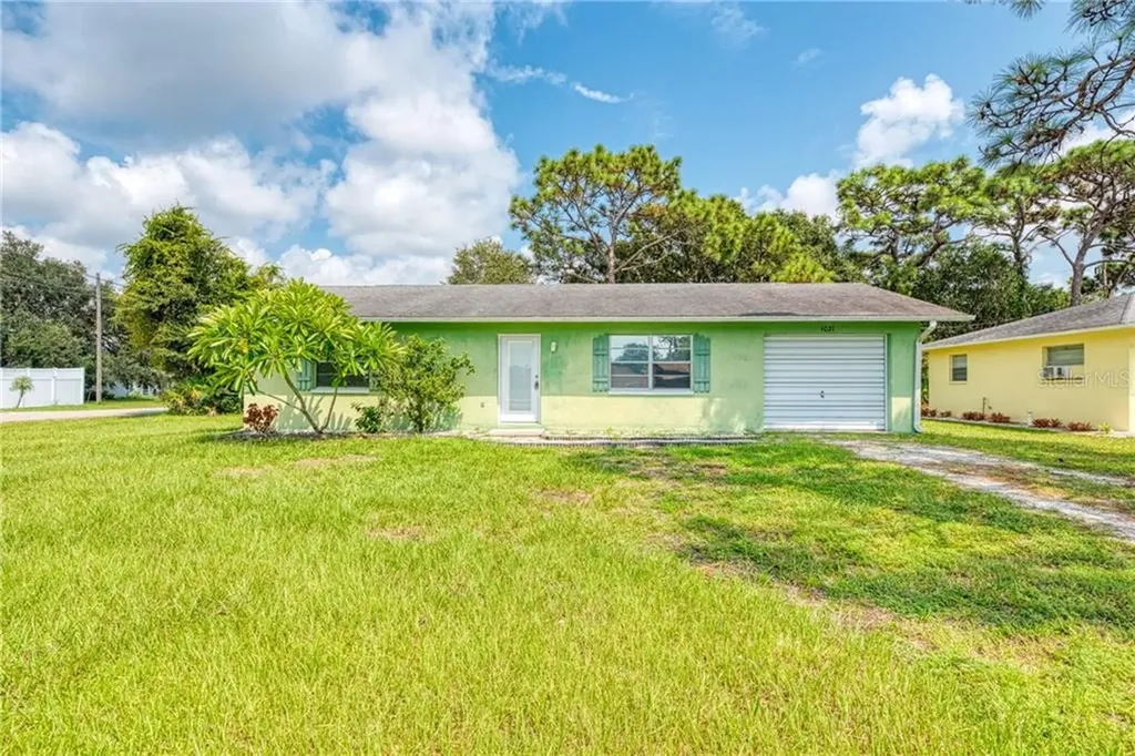 1021 Olive Street Englewood FL 34223