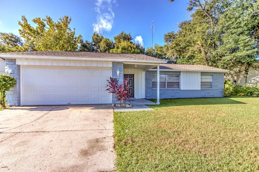 305 Black Oak Court Seffner FL 33584
