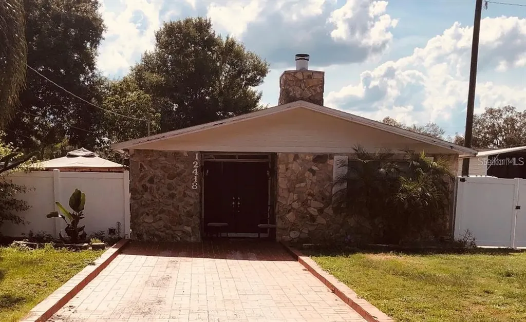 12418 Julius Street Tampa FL 33612