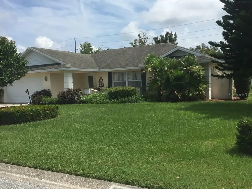 8215 Timber Lake Lane Sarasota FL 34243