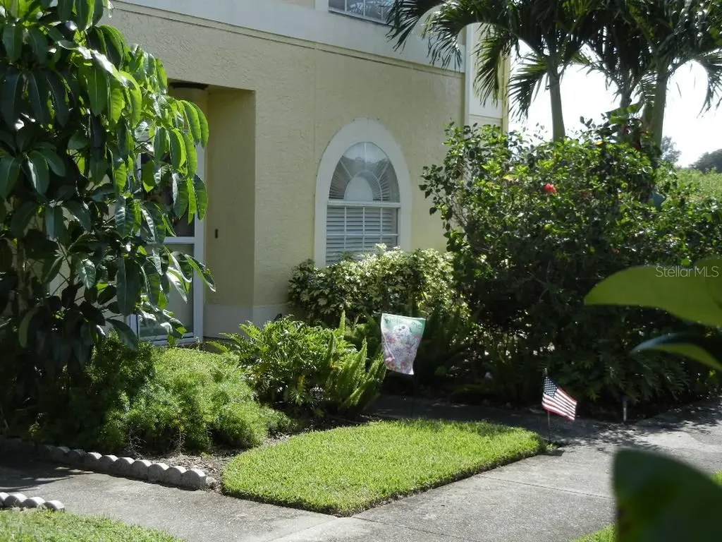 1534 Chateaux De Ville Court Clearwater FL 33764