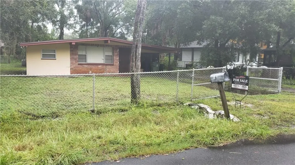3820 Lakeshore Drive Tampa FL 33604