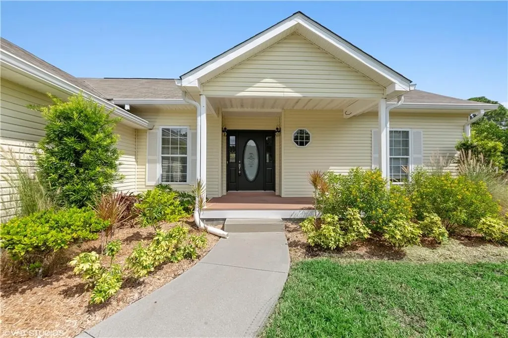 4130 Palisades Avenue North Port FL 34287