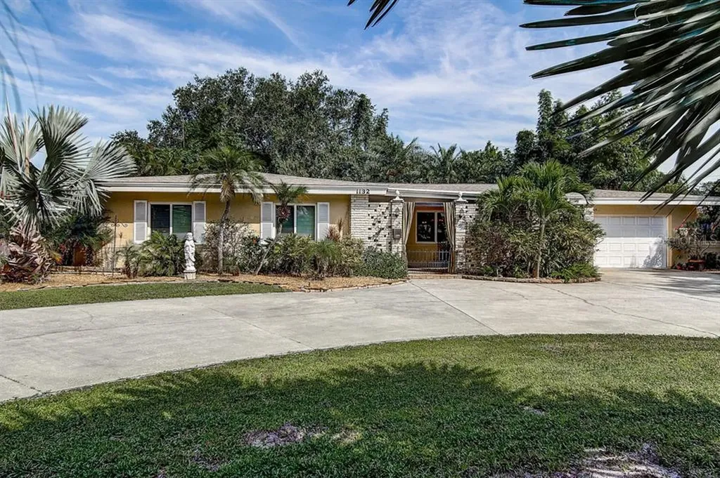 1132 Snell Isle Boulevard NE St Petersburg FL 33704