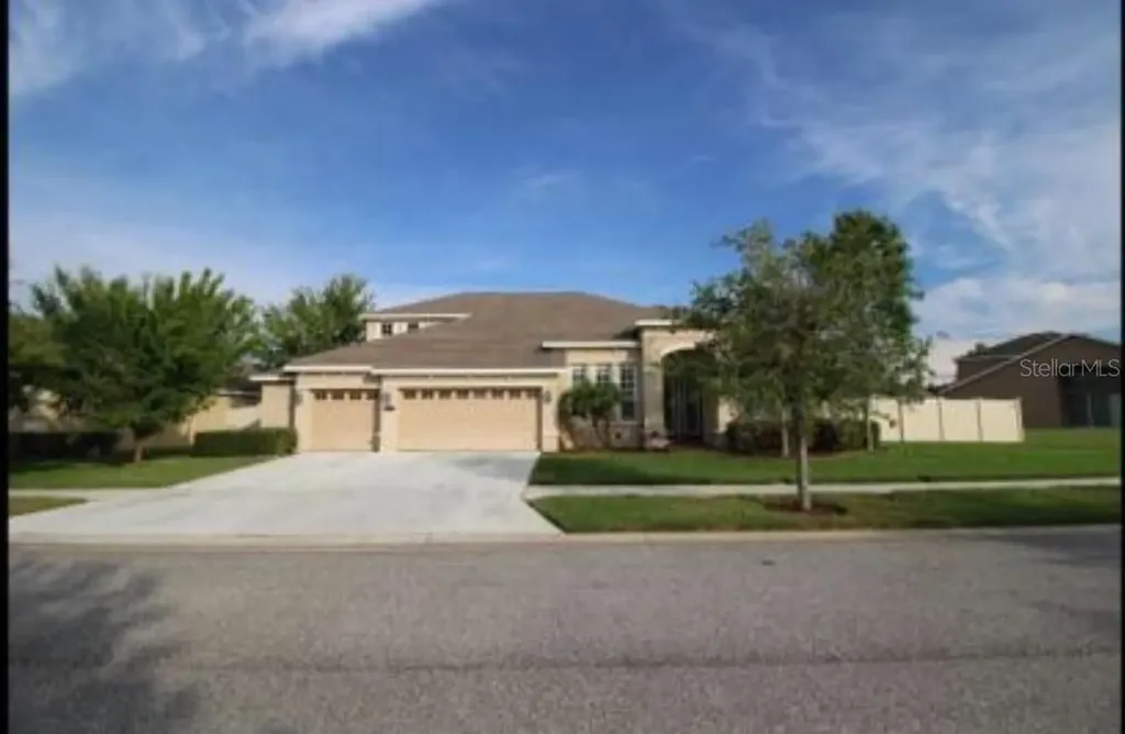 20245 Ravens End Drive Tampa FL 33647