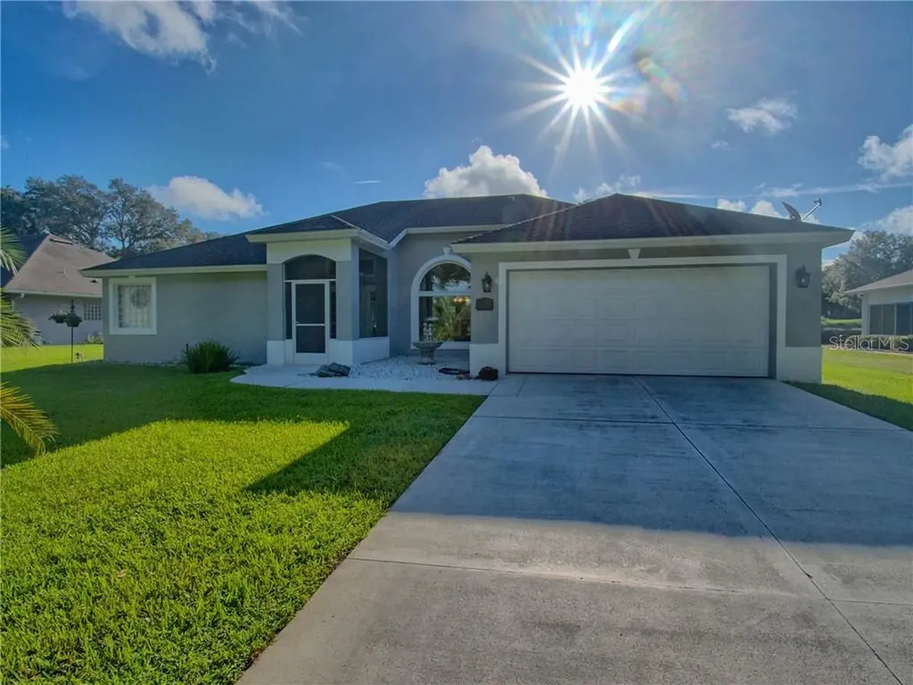 594 Dowling Circle Lady Lake FL 32159