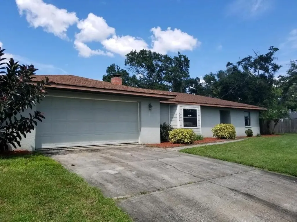 8106 Woodlawn Circle S Palmetto FL 34221