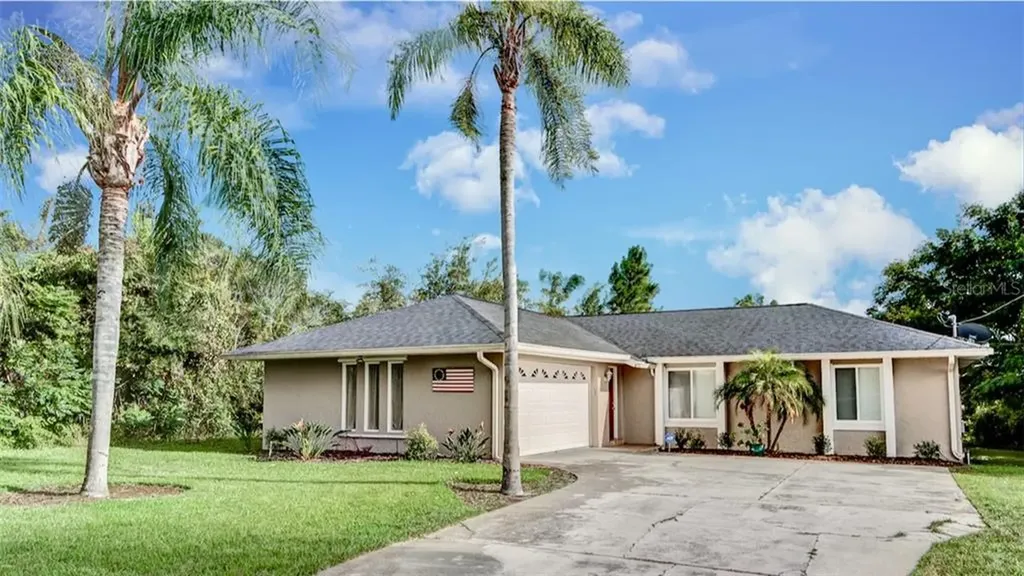 927 N 4th Avenue Deltona FL 32725