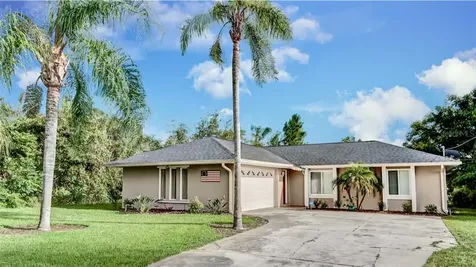 927 N 4th Avenue Deltona FL 32725