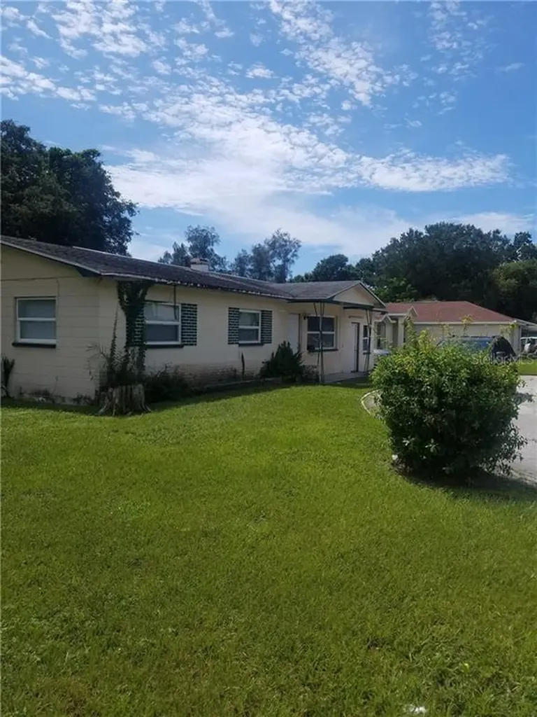 3850 9th Avenue S St Petersburg FL 33711