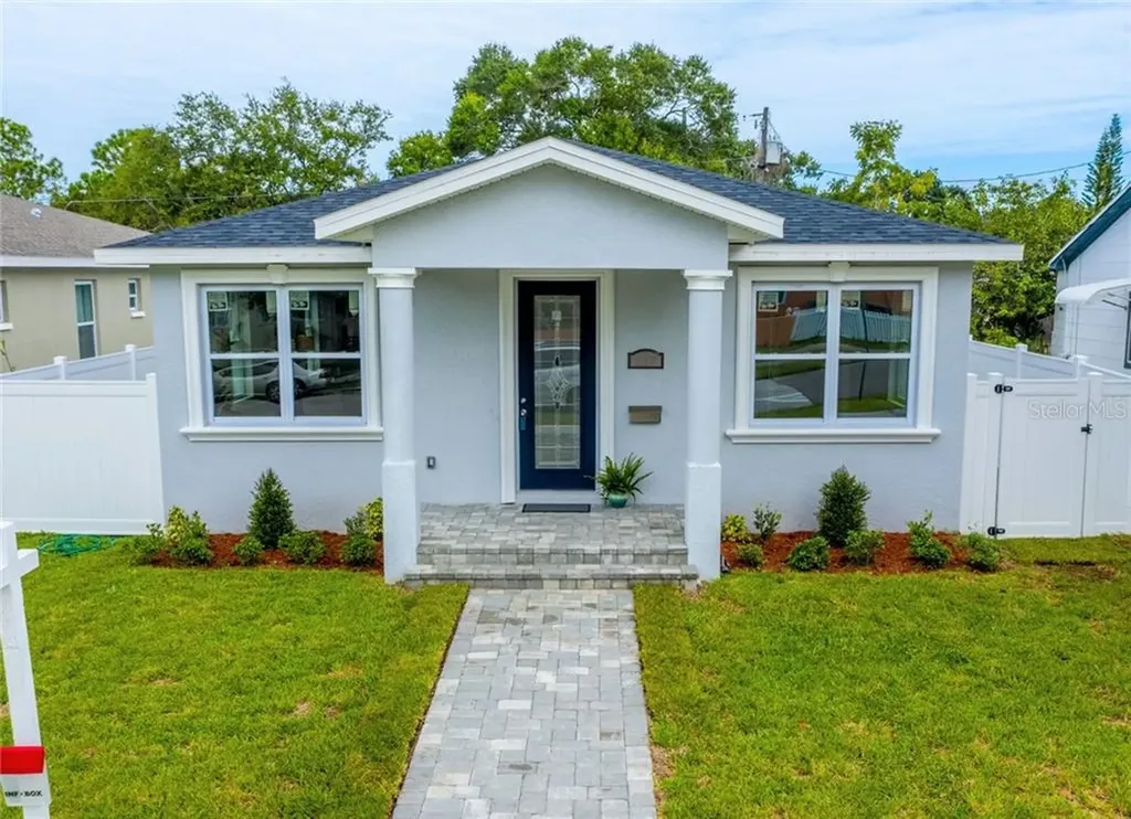 727 42nd Avenue S St Petersburg FL 33705