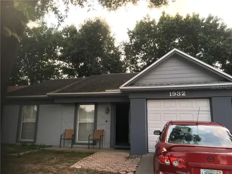 1932 Crown Park Drive Valrico FL 33594