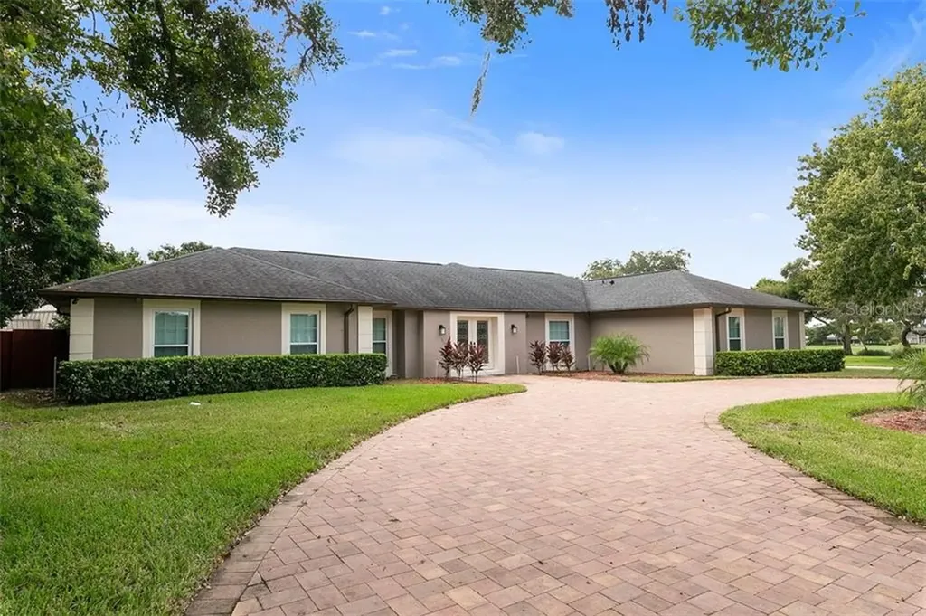 8998 Levalley Court Orlando FL 32819