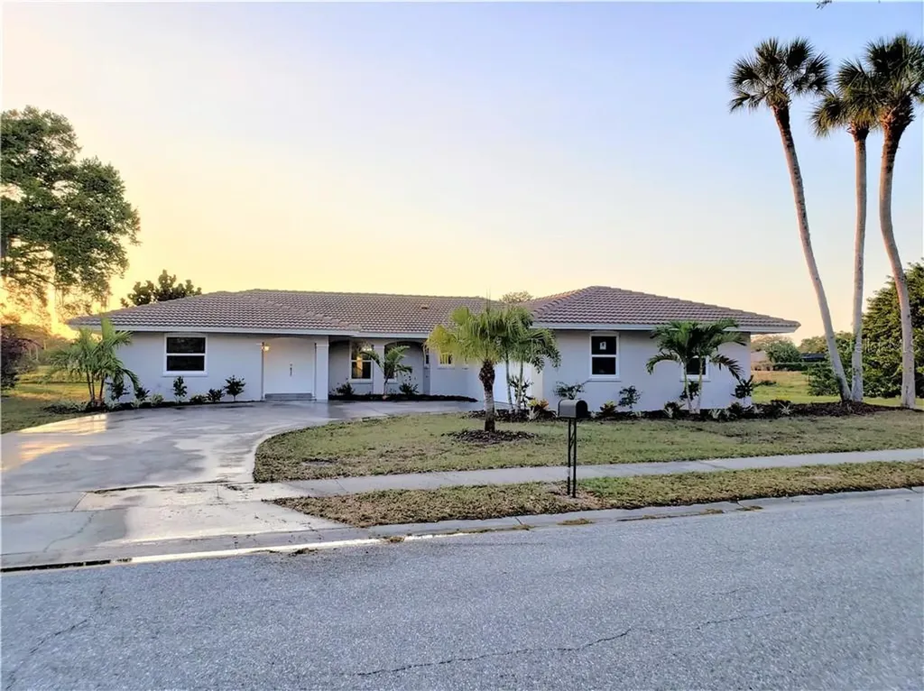 7316 Curtiss Avenue Sarasota FL 34231