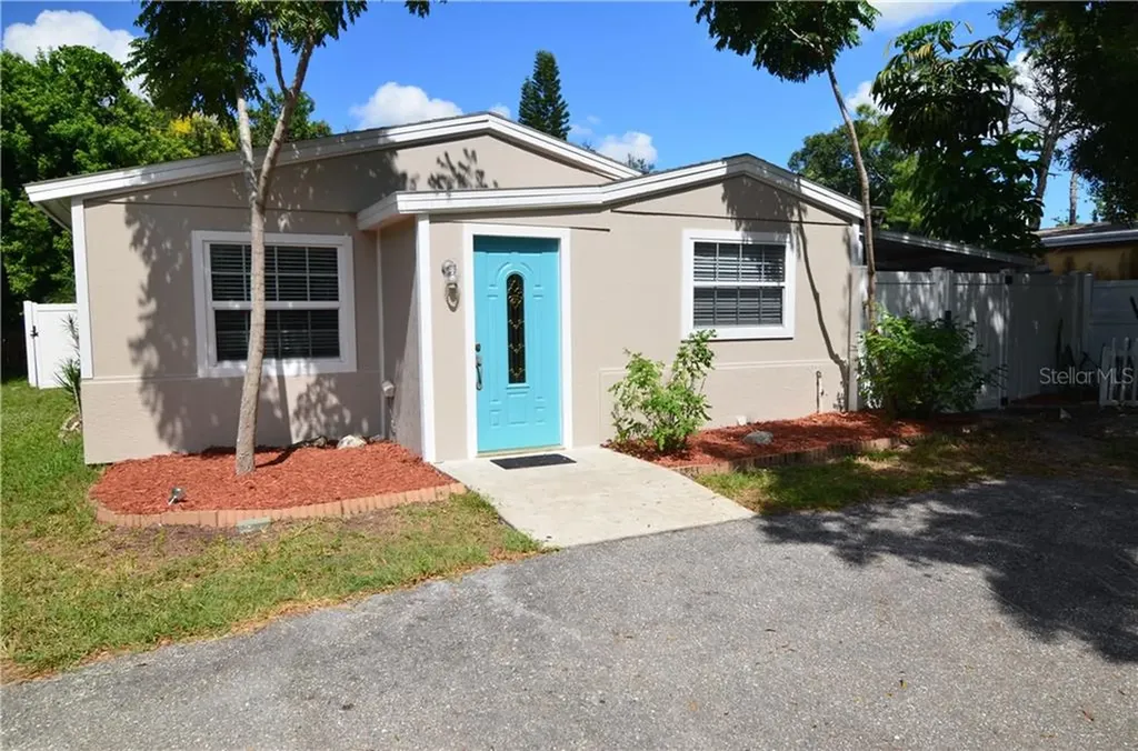 3121 Elmer Street Sarasota FL 34231