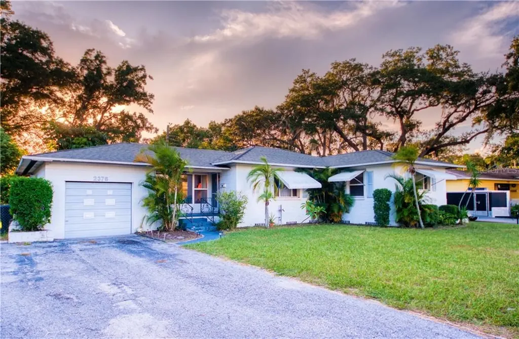 2376 49th Street N St Petersburg FL 33710
