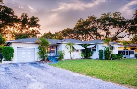 2376 49th Street N St Petersburg FL 33710