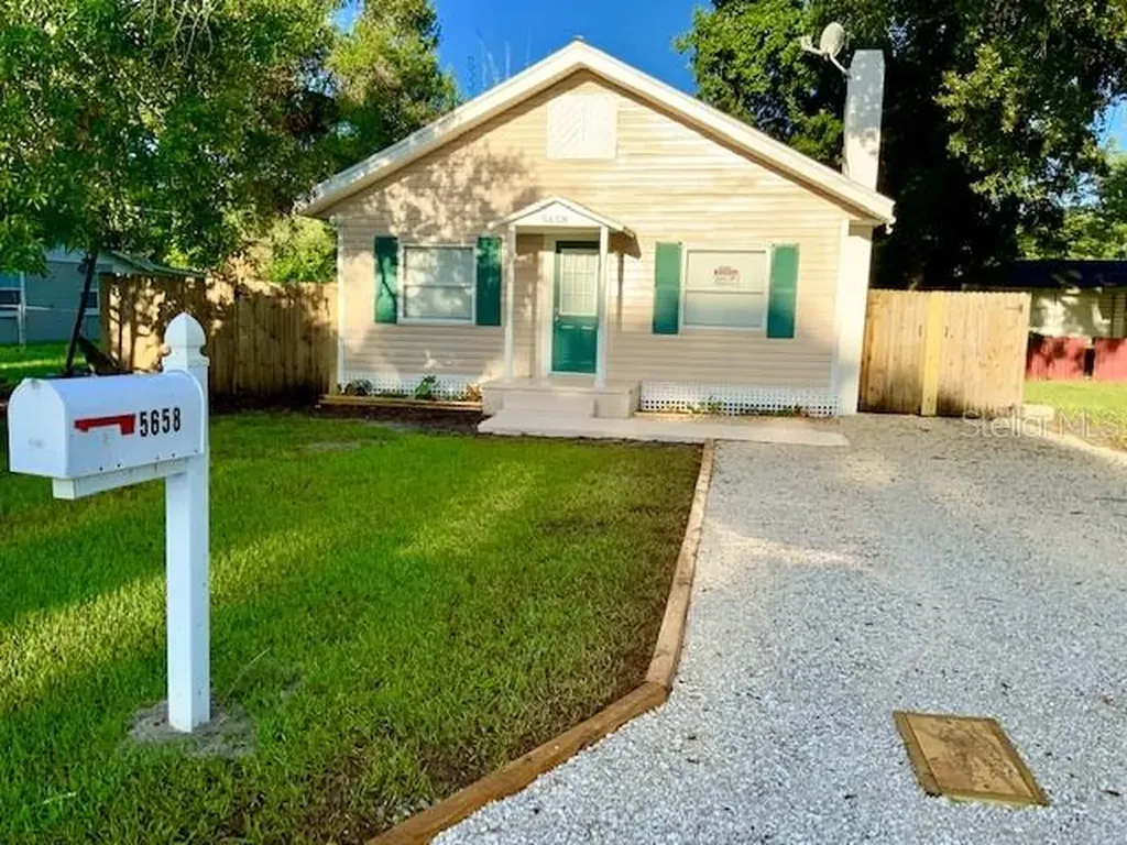 5658 35th Way N St Petersburg FL 33714