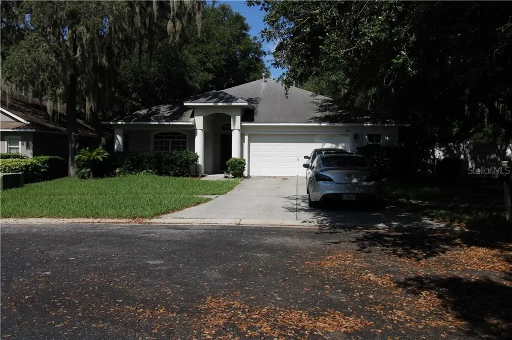 814 Straw Lake Drive Brandon FL 33510