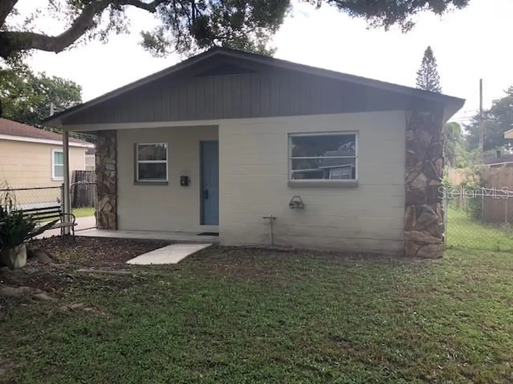 3309 Yale Street N St Petersburg FL 33713