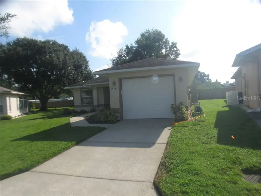 6281 Res Circle Lakeland FL 33810