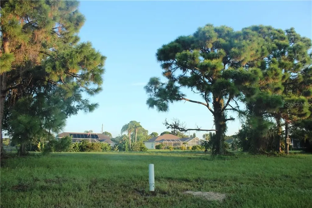 242 Broadmoor Lane Rotonda West FL 33947