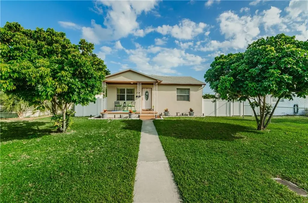 2301 37th Avenue N St Petersburg FL 33713