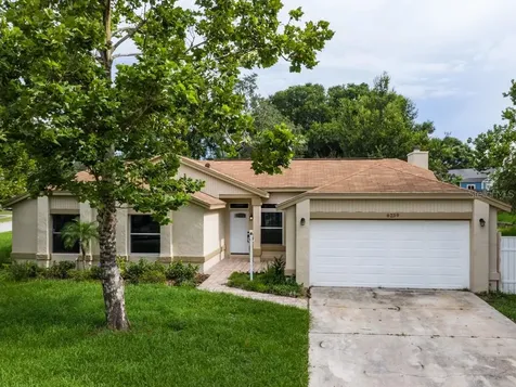 8239 Willowwood Street Orlando FL 32818
