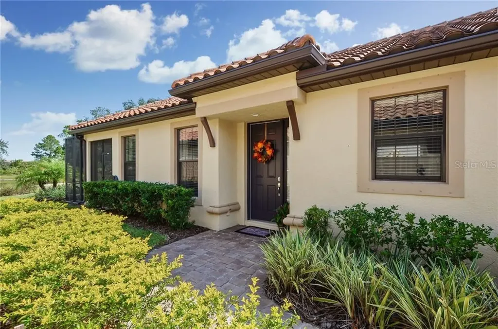 8459 Alberata Vista Drive Tampa FL 33647